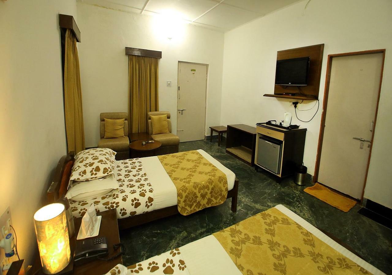 Mpt White Tiger Forest Lodge Tala  Bagian luar foto