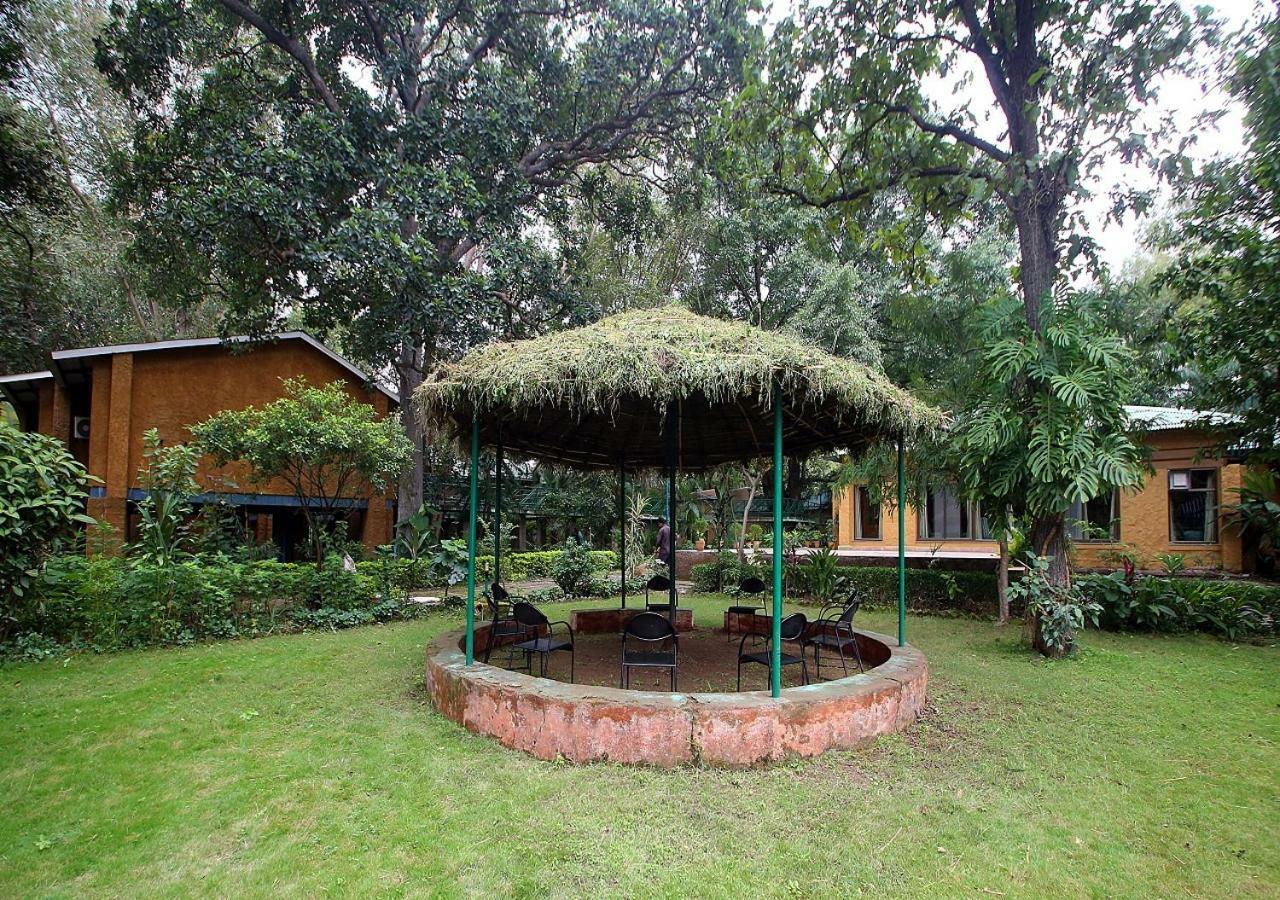 Mpt White Tiger Forest Lodge Tala  Bagian luar foto